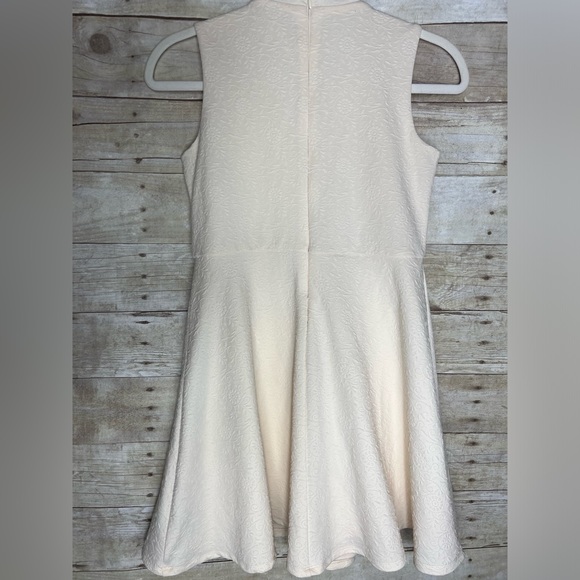 BCBGirls Size 12 Ivory textured Dress - Picture 2 of 10